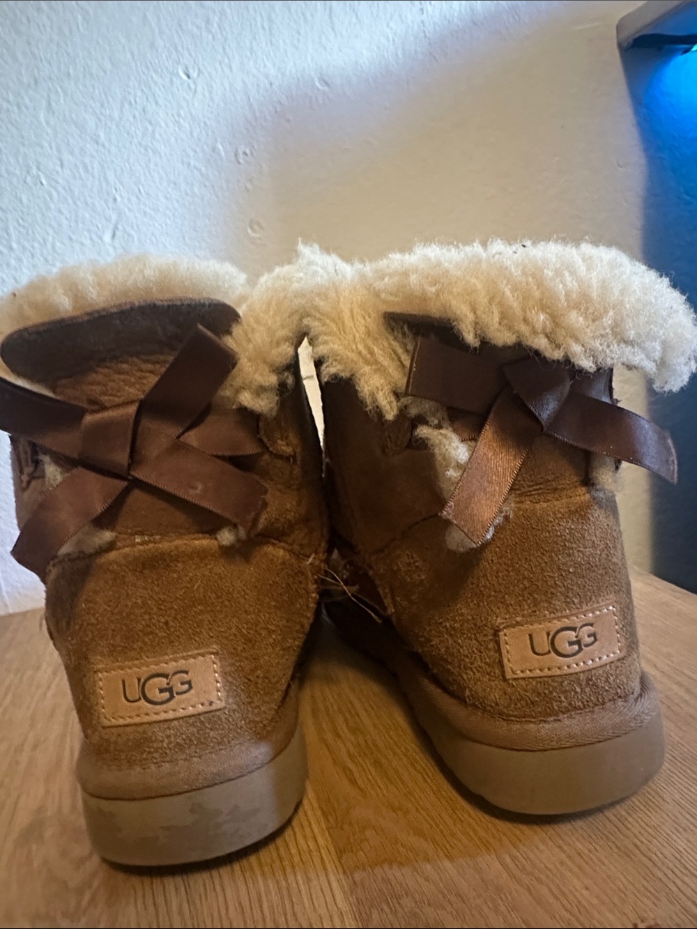 UGG Mini Bailey Bow II Boots Brown & Cream US 8